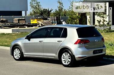 Хетчбек Volkswagen Golf 2014 в Дніпрі