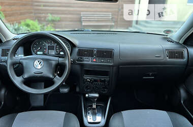 Хэтчбек Volkswagen Golf 2002 в Виннице