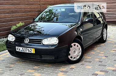 Хэтчбек Volkswagen Golf 2002 в Виннице