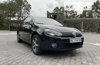 Универсал Volkswagen Golf 2010 в Маневичах