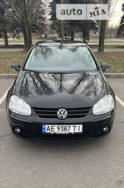 Хэтчбек Volkswagen Golf 2005 в Кривом Роге