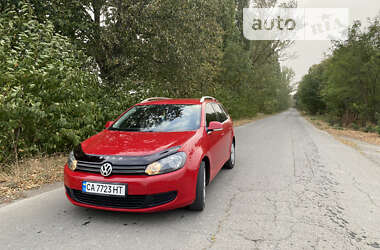 Универсал Volkswagen Golf 2010 в Киеве