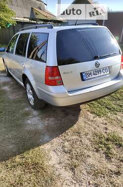 Універсал Volkswagen Golf 2003 в Сумах