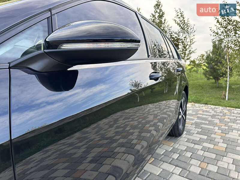 Універсал Volkswagen Golf 2019 в Одесі