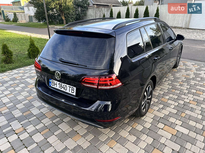 Універсал Volkswagen Golf 2019 в Одесі