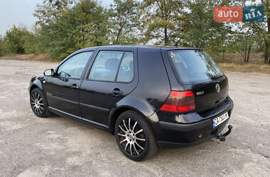 Хэтчбек Volkswagen Golf 2000 в Катеринополе