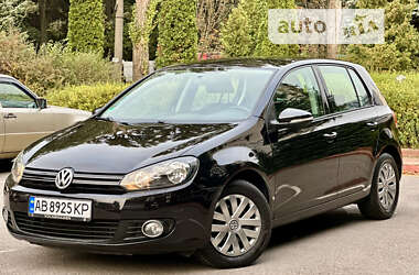 Хэтчбек Volkswagen Golf 2010 в Виннице