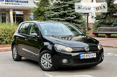 Хэтчбек Volkswagen Golf 2010 в Виннице