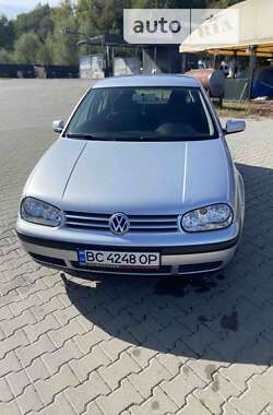 Хэтчбек Volkswagen Golf 2001 в Дрогобыче