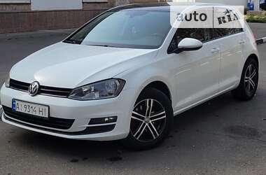 Хетчбек Volkswagen Golf 2013 в Черкасах