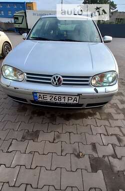 Хетчбек Volkswagen Golf 2001 в Львові