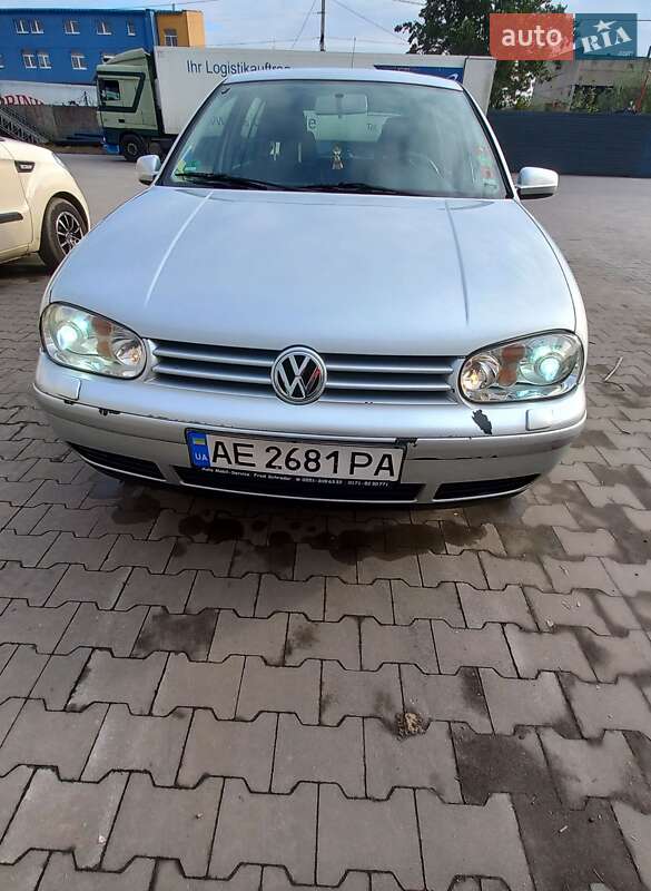 Volkswagen Golf 2001