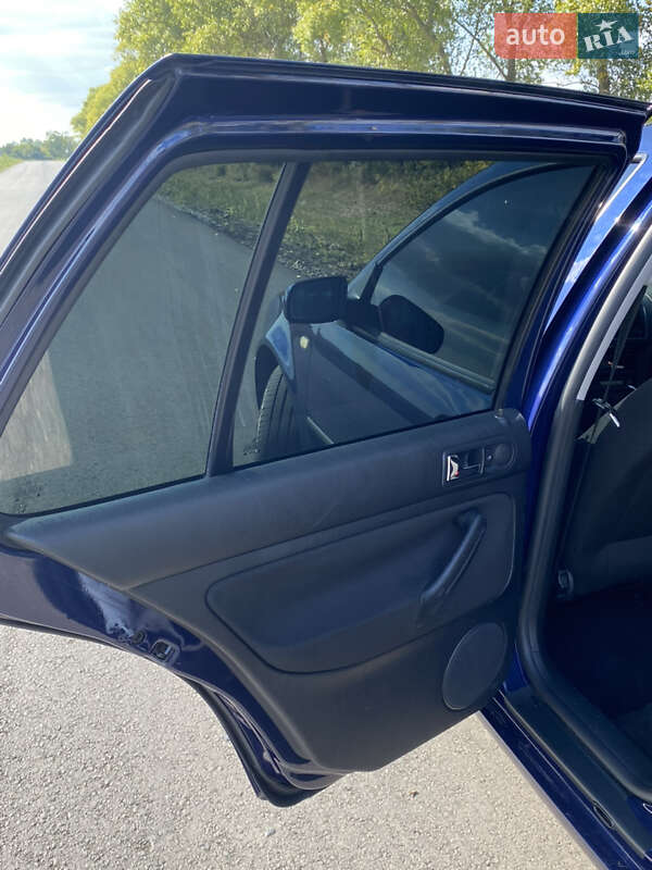 Хэтчбек Volkswagen Golf 1998 в Полтаве
