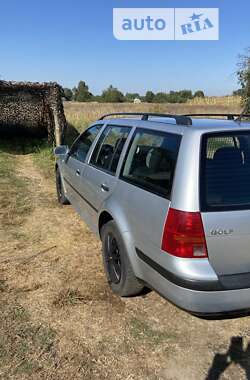 Універсал Volkswagen Golf 2002 в Чернігові