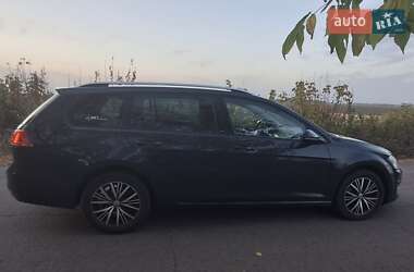 Універсал Volkswagen Golf 2016 в Полтаві