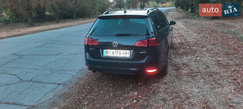 Універсал Volkswagen Golf 2016 в Полтаві