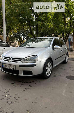 Хэтчбек Volkswagen Golf 2003 в Харькове