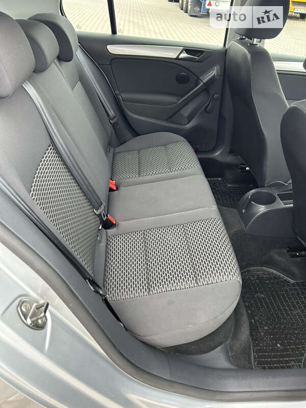 Хетчбек Volkswagen Golf 2011 в Вінниці