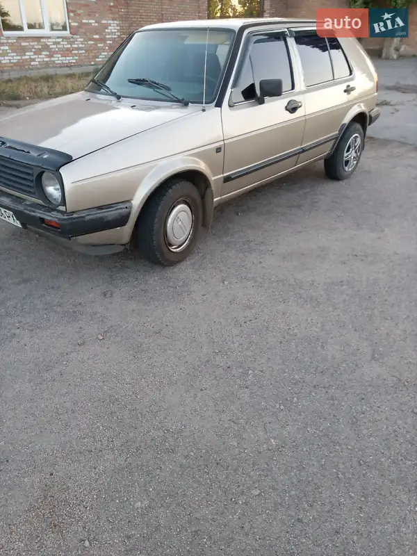 Volkswagen Golf