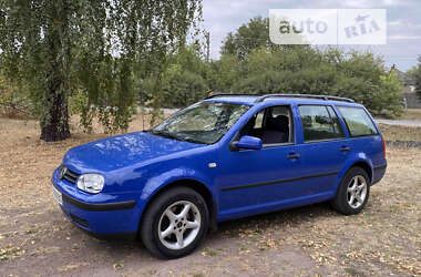 Универсал Volkswagen Golf 2001 в Ахтырке