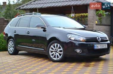 Универсал Volkswagen Golf 2011 в Сарнах