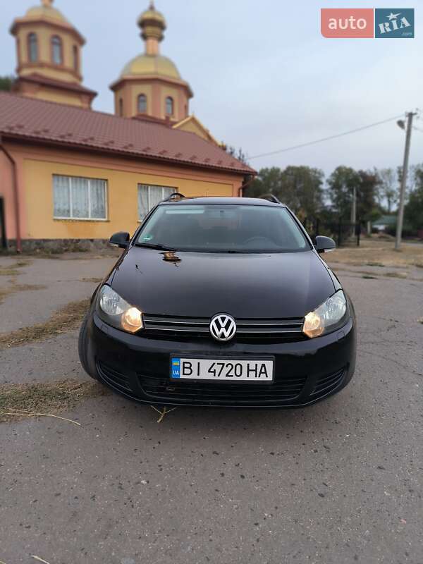 Универсал Volkswagen Golf 2011 в Полтаве