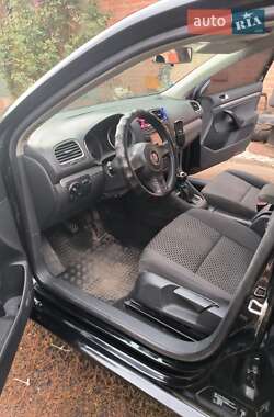 Универсал Volkswagen Golf 2011 в 