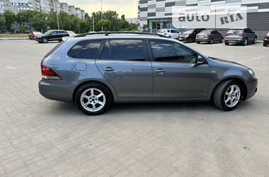 Універсал Volkswagen Golf 2012 в Черкасах