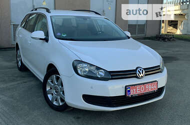 Универсал Volkswagen Golf 2010 в Киеве