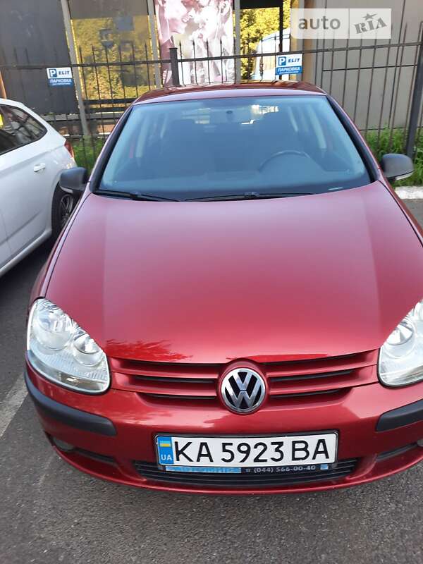 Хетчбек Volkswagen Golf 2009 в Києві