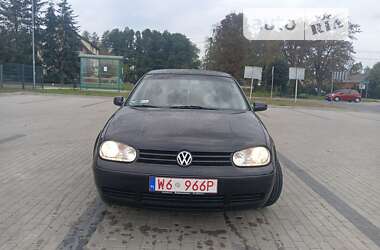 Хэтчбек Volkswagen Golf 2000 в Турийске