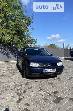 Хэтчбек Volkswagen Golf 1998 в Ровно