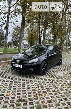 Хэтчбек Volkswagen Golf 2009 в Мукачево