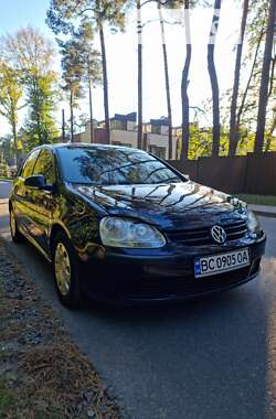 Хетчбек Volkswagen Golf 2004 в Львові