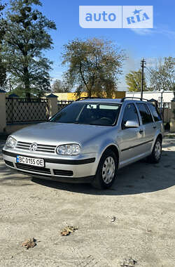 Універсал Volkswagen Golf 2001 в Львові