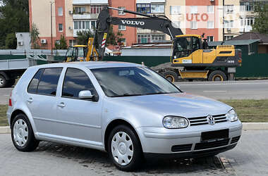 Хэтчбек Volkswagen Golf 2004 в Александрие