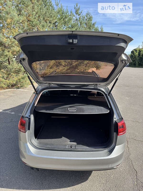 Универсал Volkswagen Golf 2015 в Виннице