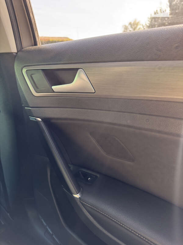 Универсал Volkswagen Golf 2015 в Виннице