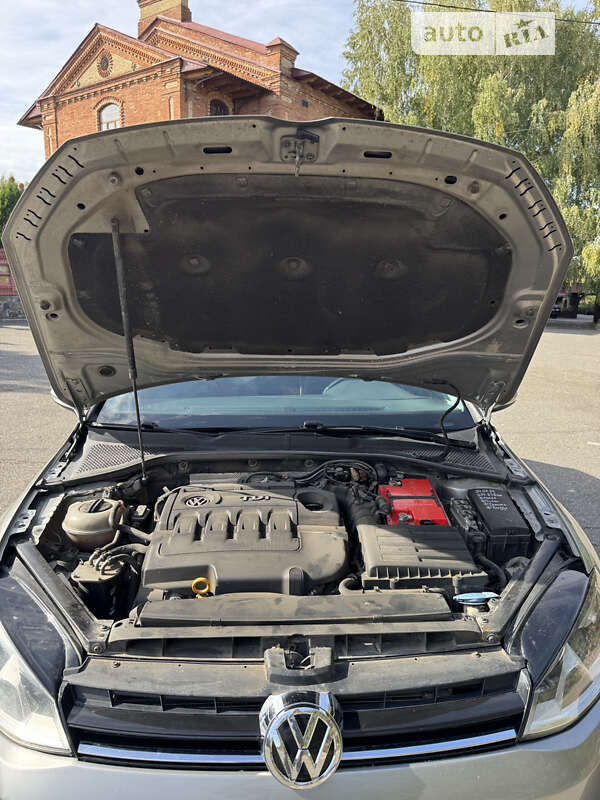 Универсал Volkswagen Golf 2015 в Виннице