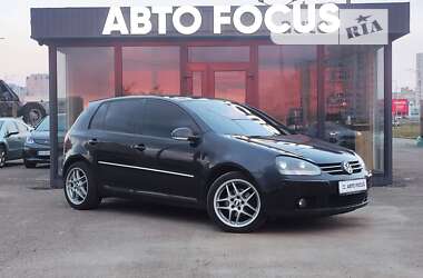 Хэтчбек Volkswagen Golf 2008 в Киеве