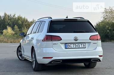 Універсал Volkswagen Golf 2019 в Дрогобичі