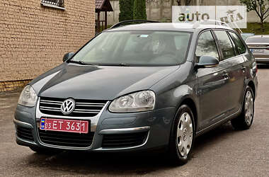 Универсал Volkswagen Golf 2009 в Ровно