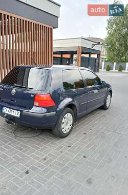 Хэтчбек Volkswagen Golf 1998 в Черкассах