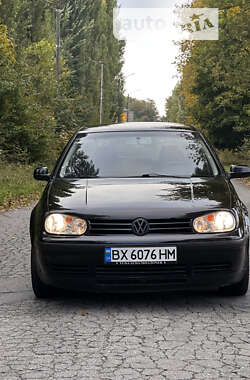 Хетчбек Volkswagen Golf 2002 в Хмельницькому