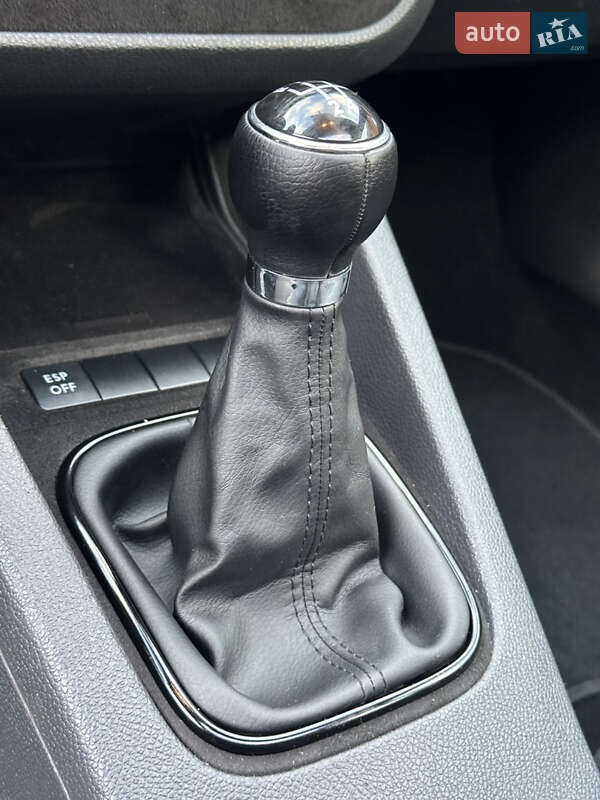 Хэтчбек Volkswagen Golf 2008 в Лубнах