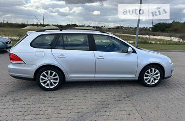 Универсал Volkswagen Golf 2008 в Городке