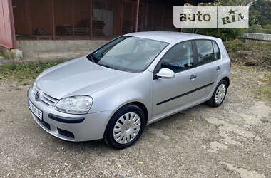 Хэтчбек Volkswagen Golf 2005 в Ивано-Франковске