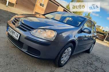 Хетчбек Volkswagen Golf 2004 в Хмельницькому