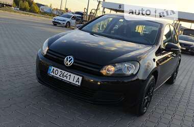 Хэтчбек Volkswagen Golf 2009 в Мукачево