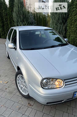 Хэтчбек Volkswagen Golf 2000 в Львове